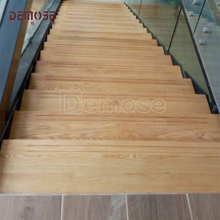  非洲剛果別墅鋼木樓梯