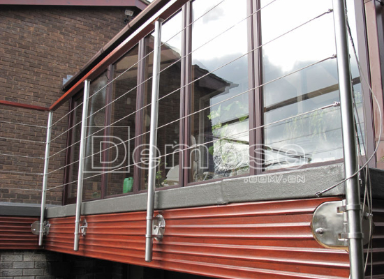 陽(yáng)臺(tái)不銹鋼護(hù)欄