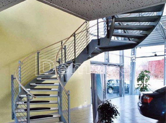 弧形樓梯：打破傳統(tǒng)，展現(xiàn)個性化設計