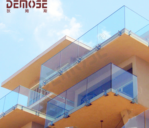 室外玻璃欄桿圖片 室外玻璃欄桿圖片