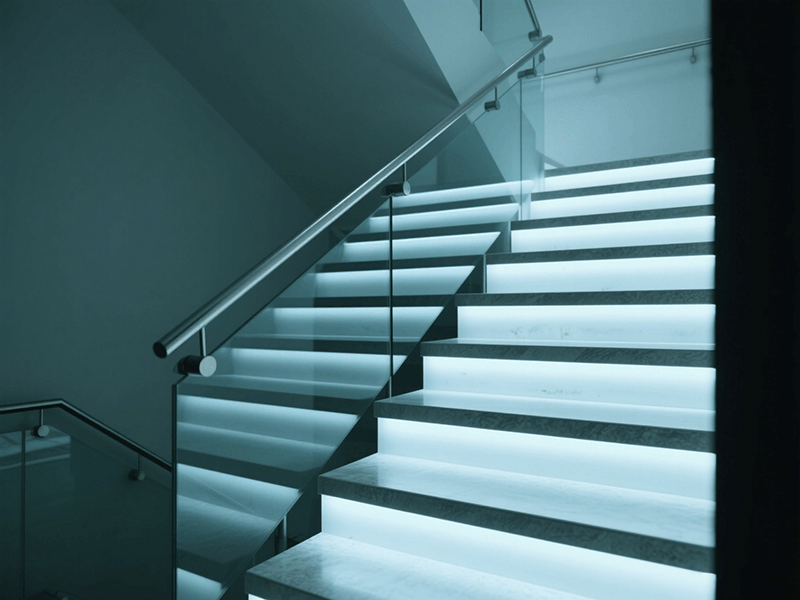 狄姆斯現(xiàn)代樓梯設(shè)計：重塑空間美學(xué)的功能藝術(shù)